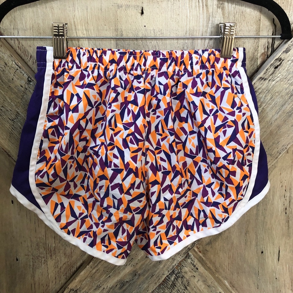 Nike athletic shorts - Picture 2 of 3